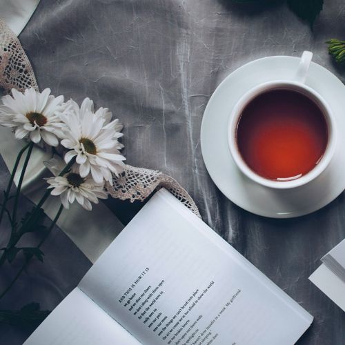 jeune-geneve-se-reposer-jeunant-guerir-microbiote-intermittent-nutrition-sonotherapie-diete-alimentation-jeuner-mediation-yoga-sejours-bains-sonores-spa-etude-chuv-randonnee