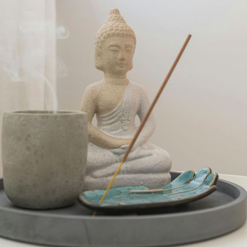 jeune-geneve-se-reposer-jeunant-guerir-microbiote-intermittent-nutrition-sonotherapie-diete-alimentation-jeuner-mediation-yoga-sejours-bains-sonores-spa-etude-chuv-randonnee