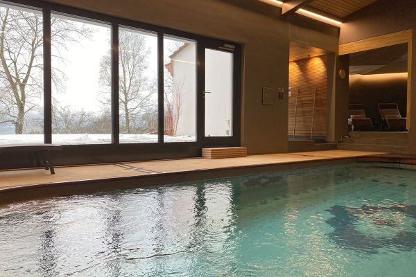 jeune-geneve-se-reposer-jeunant-guerir-microbiote-intermittent-nutrition-sonotherapie-diete-alimentation-jeuner-mediation-yoga-sejours-bains-sonores-spa-etude-chuv-randonnee