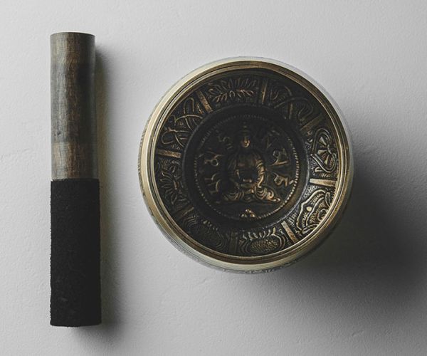 jeune-geneve-se-reposer-jeunant-guerir-microbiote-intermittent-nutrition-sonotherapie-diete-alimentation-jeuner-mediation-yoga-sejours-bains-sonores-spa-etude-chuv-randonnee